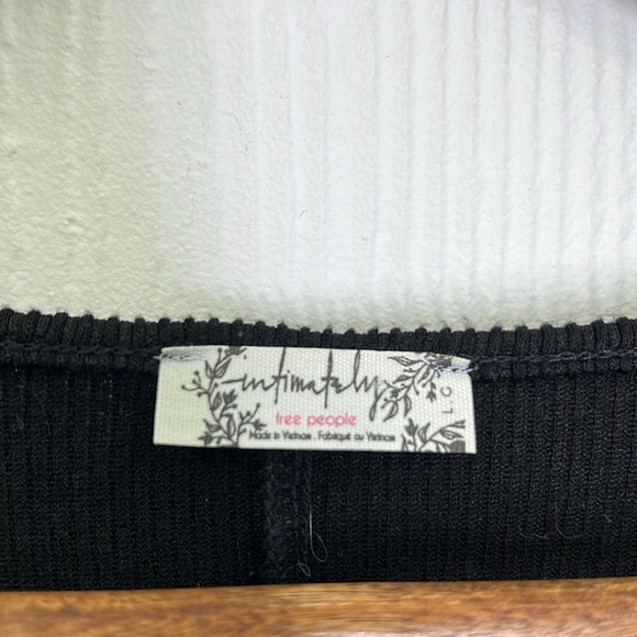 Free People - Keep It Basic Black Ribbed 3 Button Long Sleeve Top Size Large - Picture 10 of 12